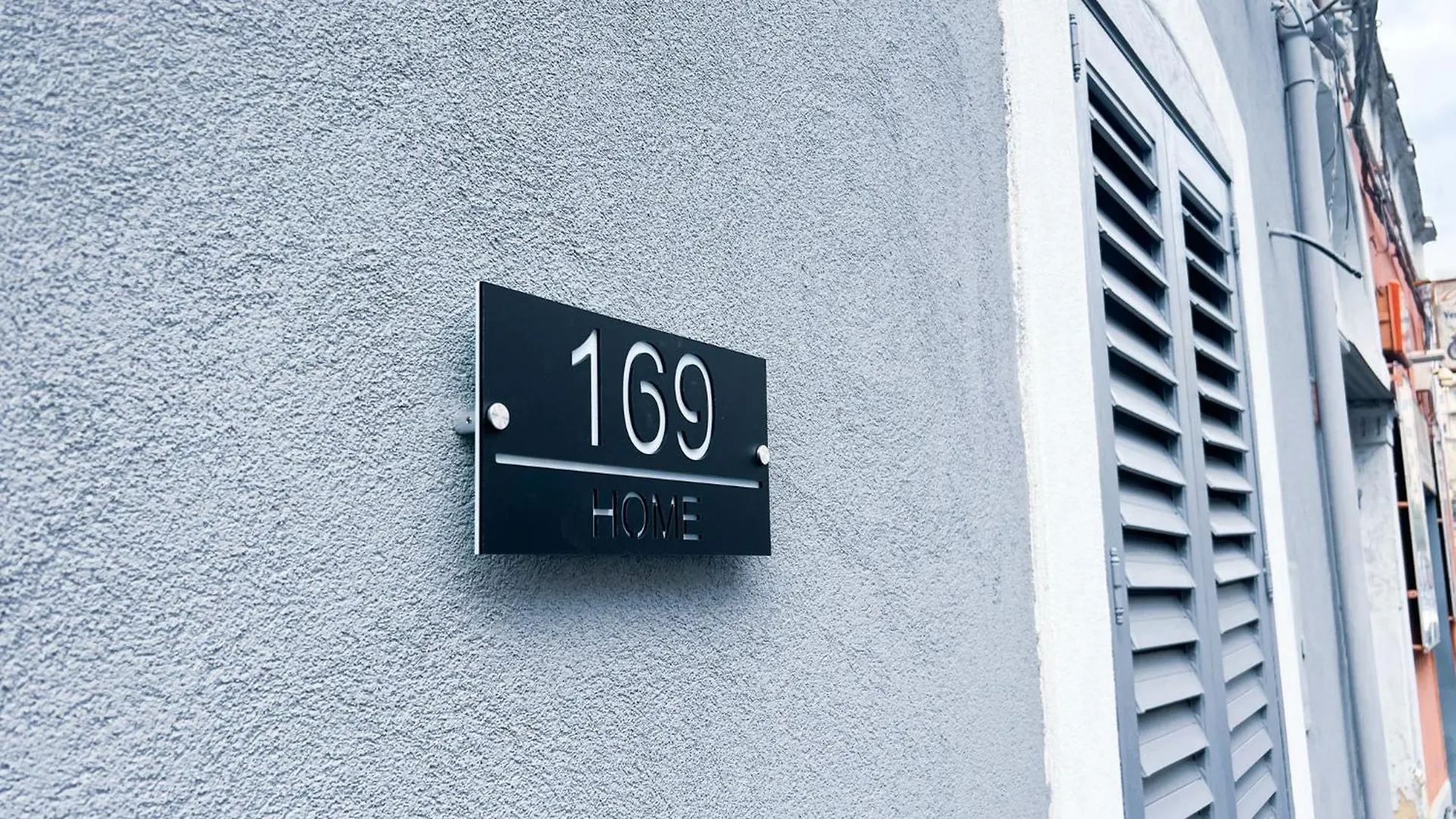 169Home Catania